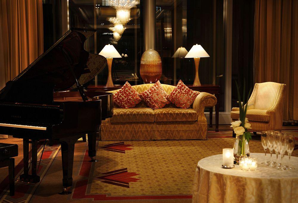 The Ritz-Carlton, Tokyo Hotell Exteriör bild